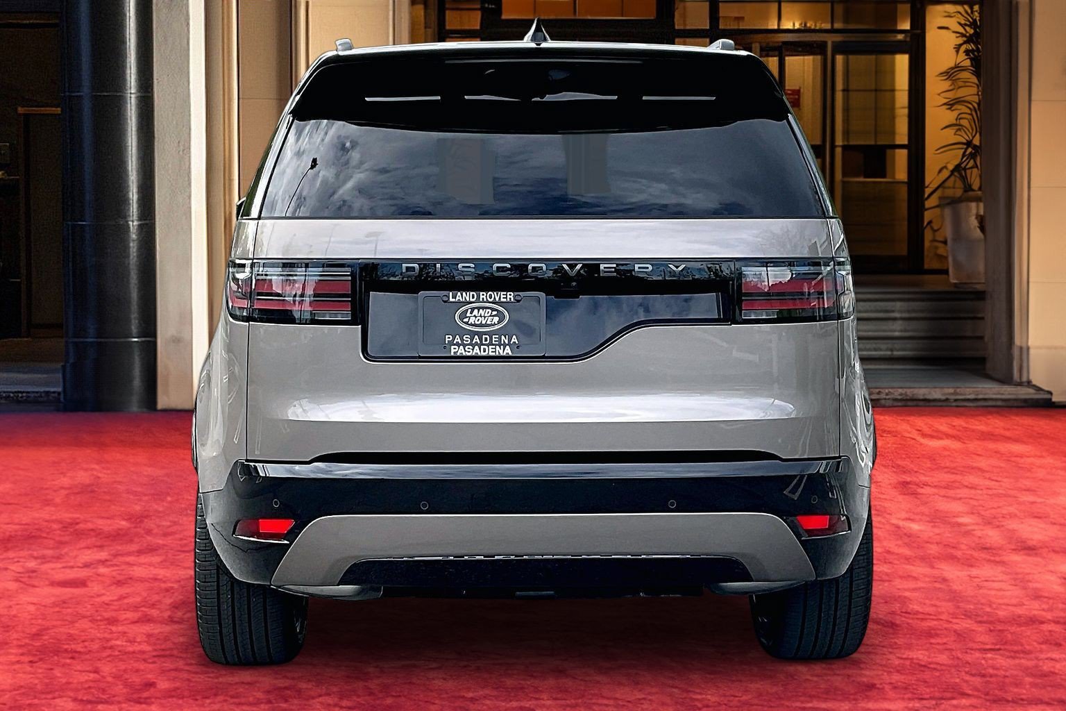 New 2026 Land Rover Discovery Dynamic SE AWD/4WD image 7
