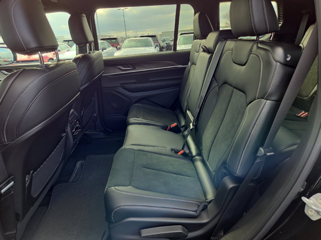 New 2026 Jeep Grand Cherokee L 4WD image 14