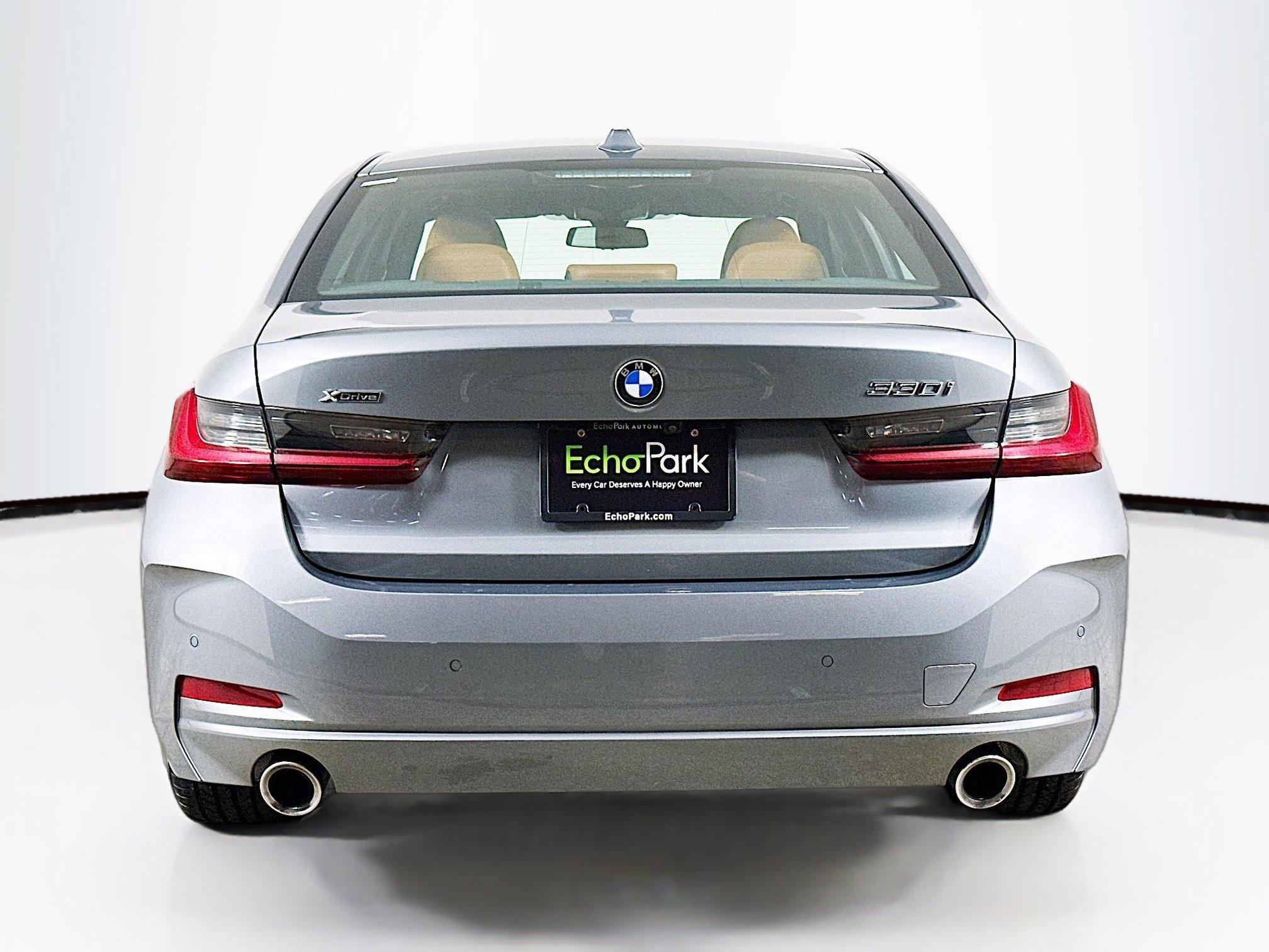 Used 2024 BMW 330i xDrive Sedan w/ Premium Package image 7
