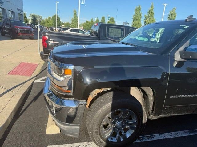 Used 2019 Chevrolet Silverado 1500 LT w/ All Star Edition AWD/4WD image 6