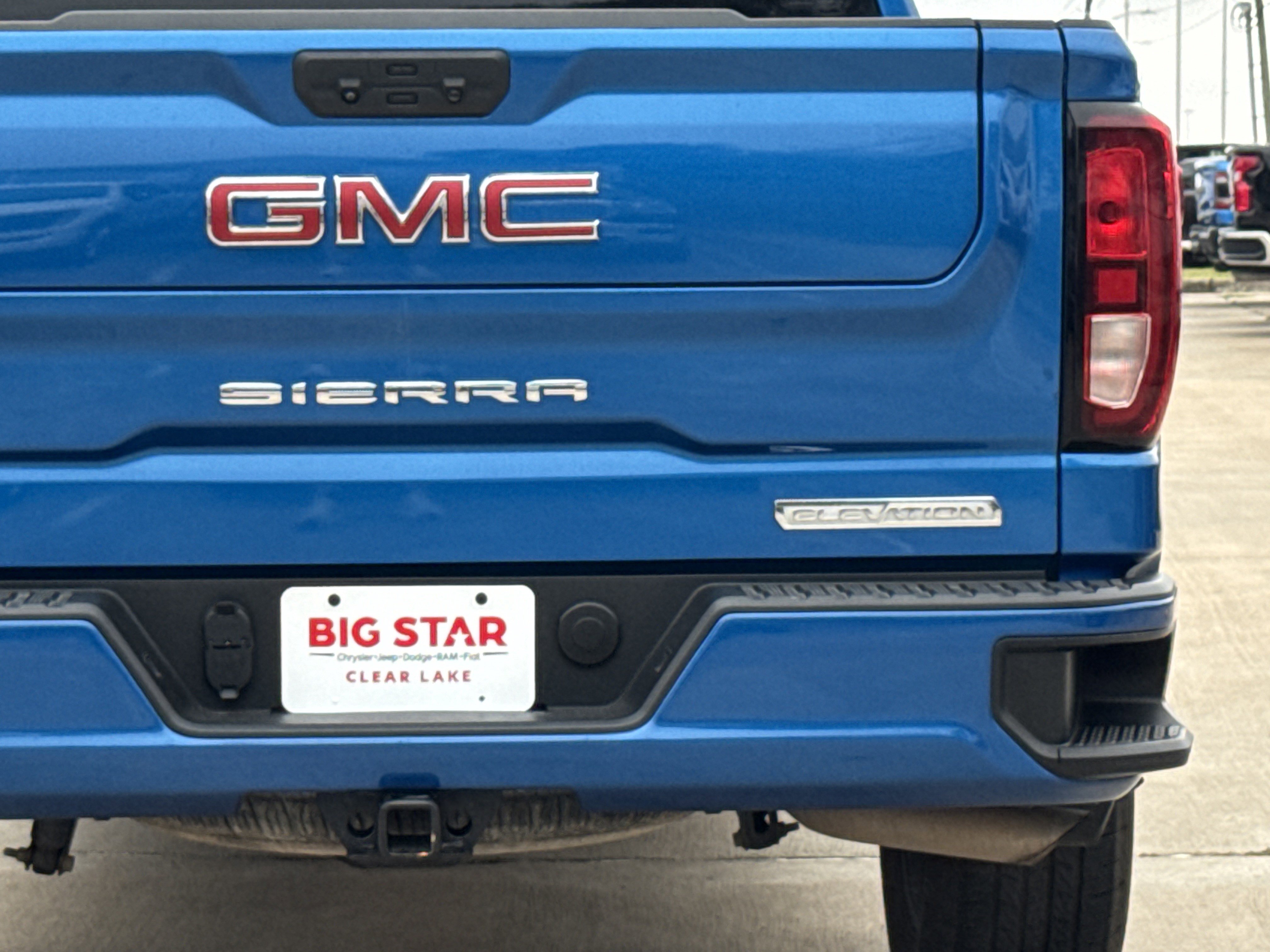 Used 2022 GMC Sierra 1500 Elevation image 43