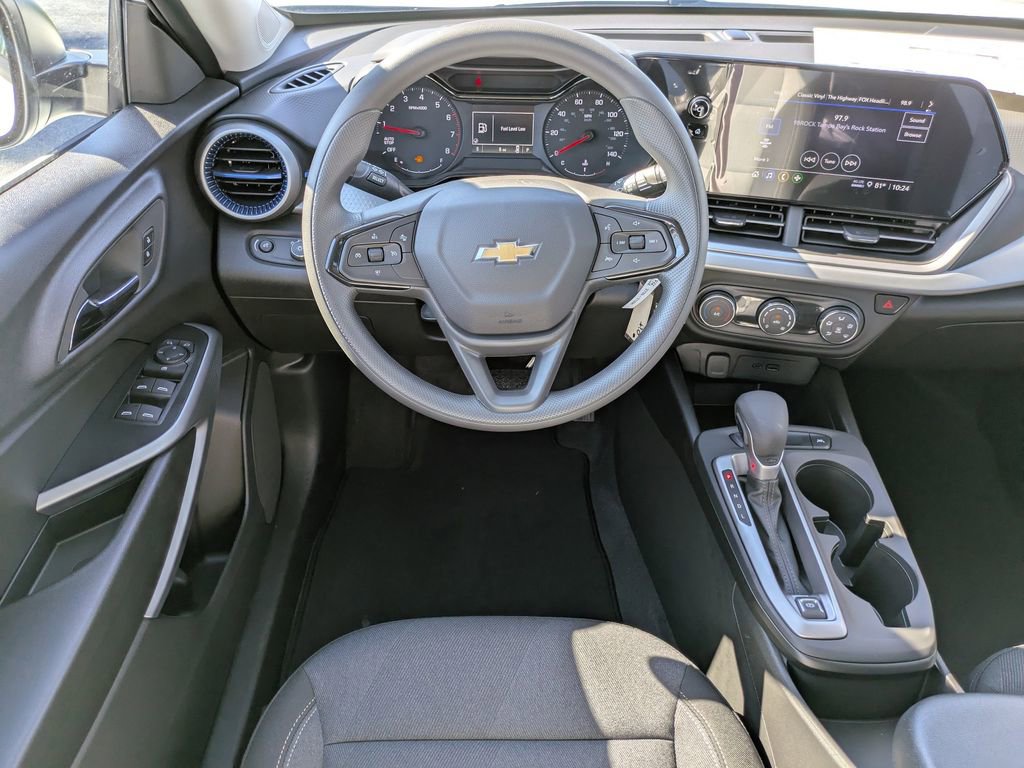 New 2026 Chevrolet Trax LS w/ Driver Confidence Package image 16