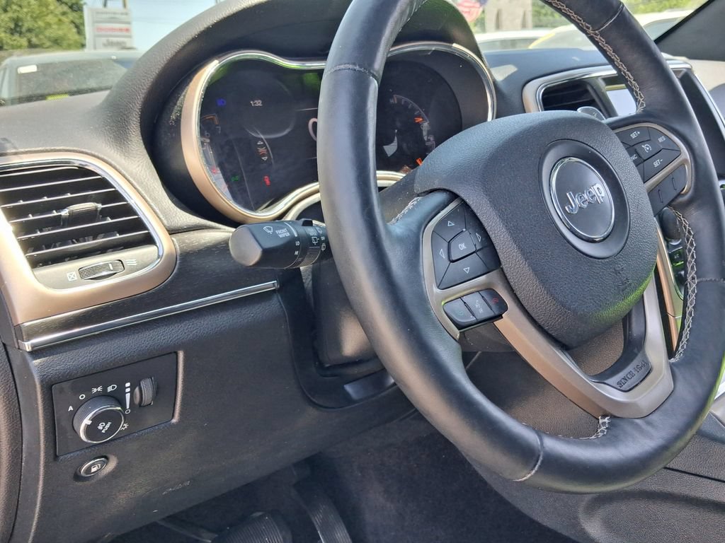 Certified 2017 Jeep Grand Cherokee Limited AWD/4WD image 19