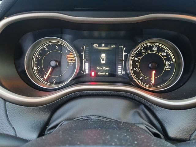 Used 2016 Jeep Cherokee Sport image 26