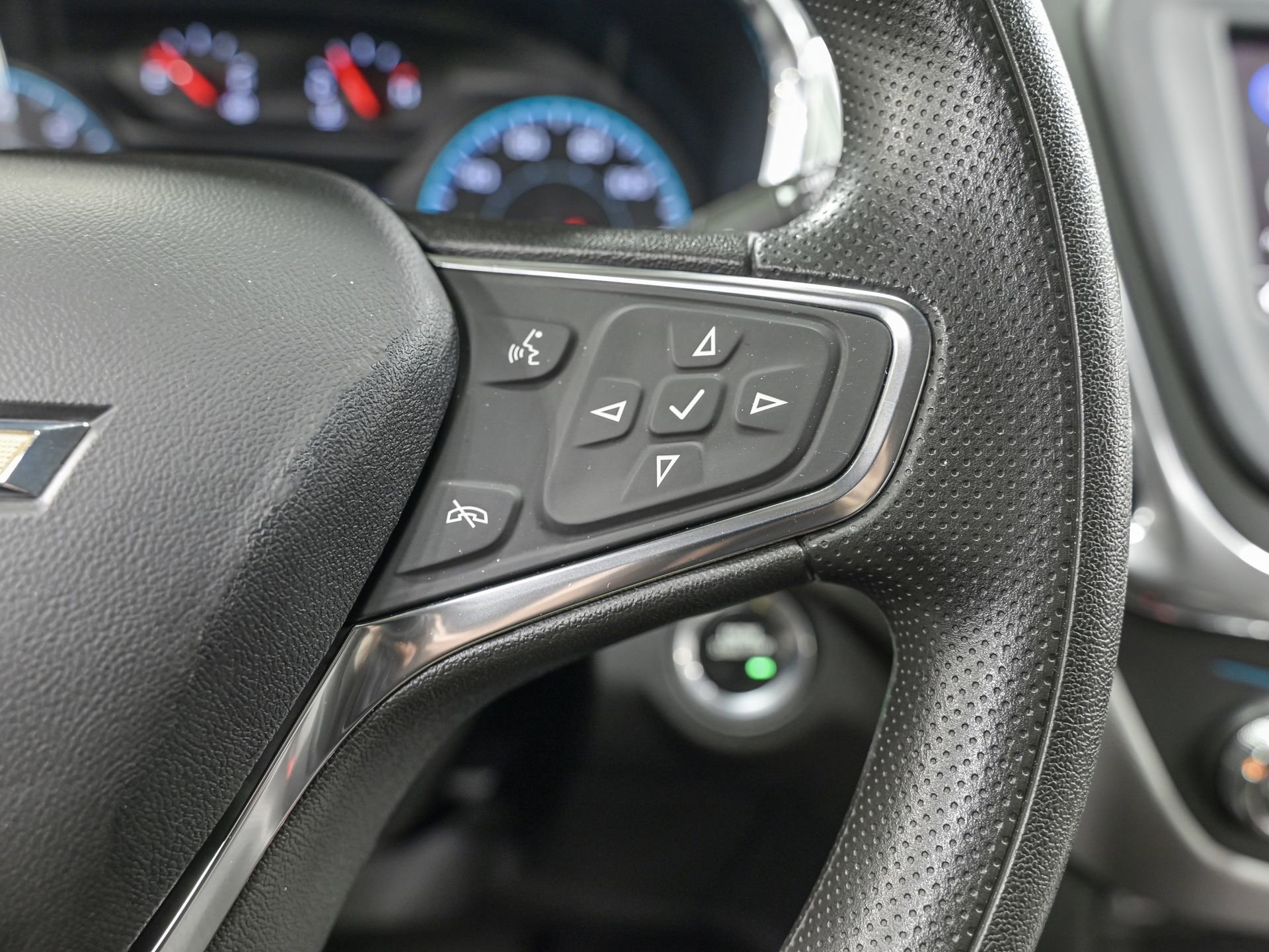 Used 2021 Chevrolet Equinox LS w/ LS Convenience Package image 20