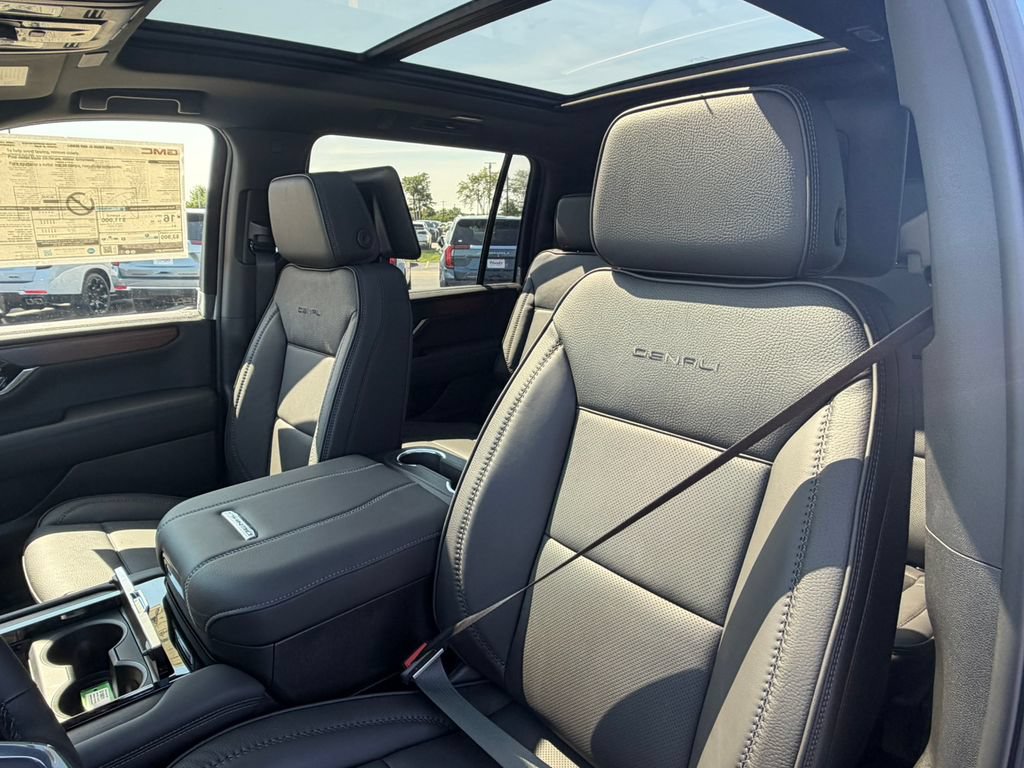 New 2026 GMC Yukon XL Denali w/ Denali Reserve Package AWD/4WD image 35