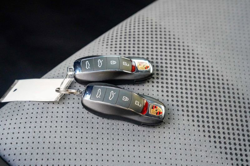 Used 2024 Porsche 718 Cayman GT4 RS image 95