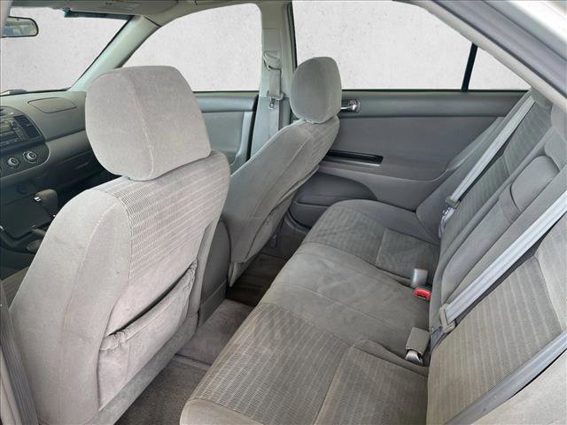 Used 2005 Toyota Camry LE FWD image 10