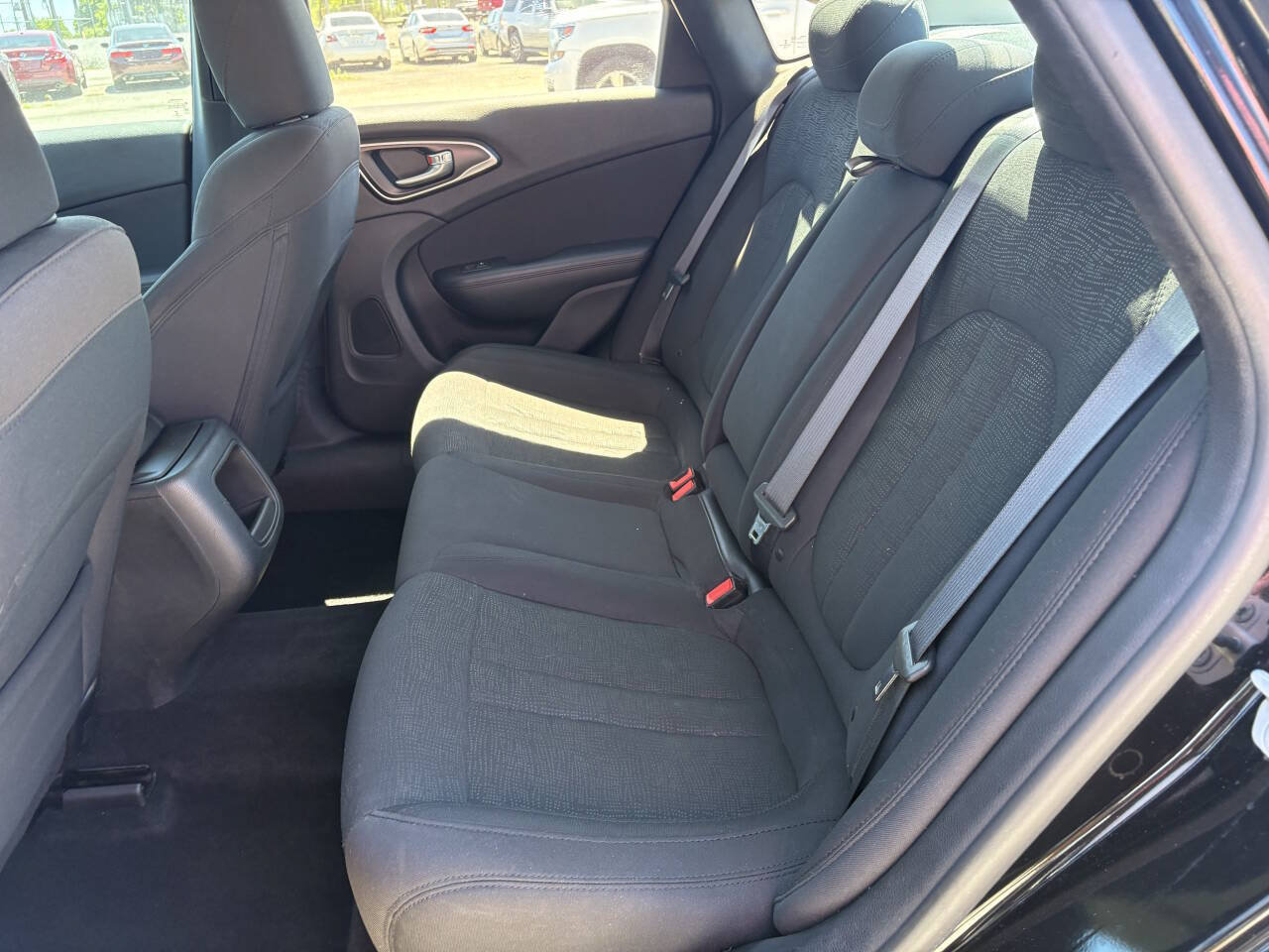Used 2016 Chrysler 200 Limited w/ Anniversary Edition FWD image 12