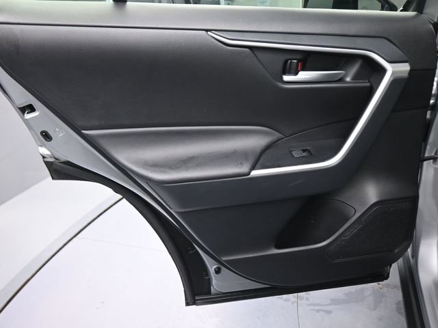 Used 2025 Toyota RAV4 XLE image 15