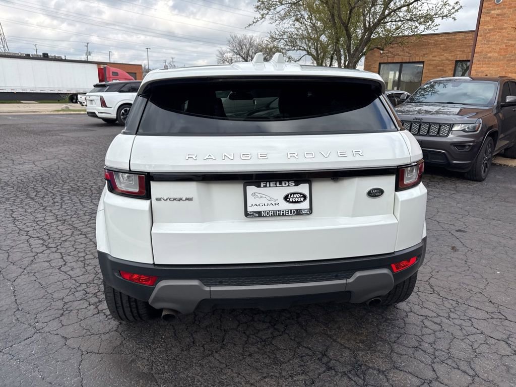Used 2017 Land Rover Range Rover Evoque SE image 6