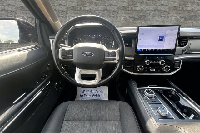 Used 2023 Ford Expedition XLT AWD/4WD image 8
