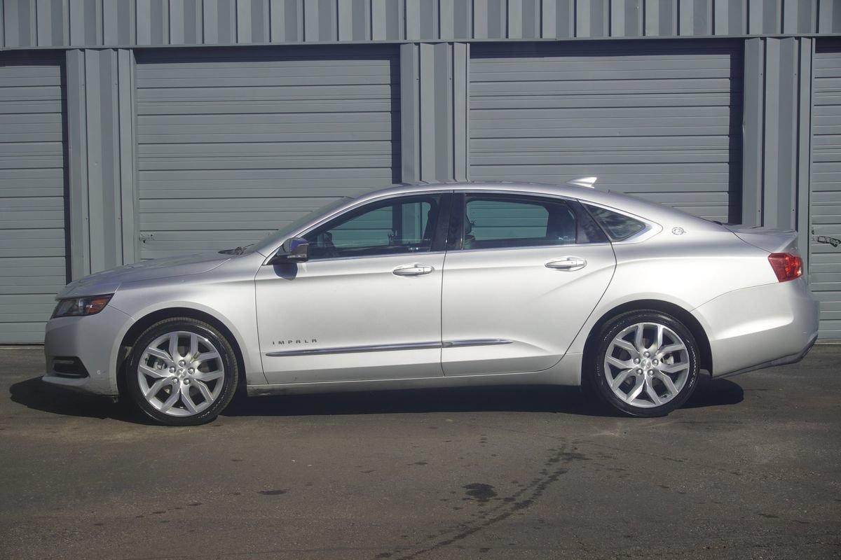 Used 2019 Chevrolet Impala Premier FWD image 2