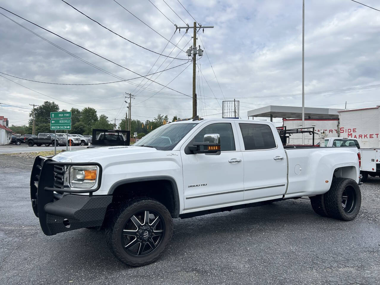 Used 2015 GMC Sierra 3500 SLT w/ Duramax Plus Package AWD/4WD image 2