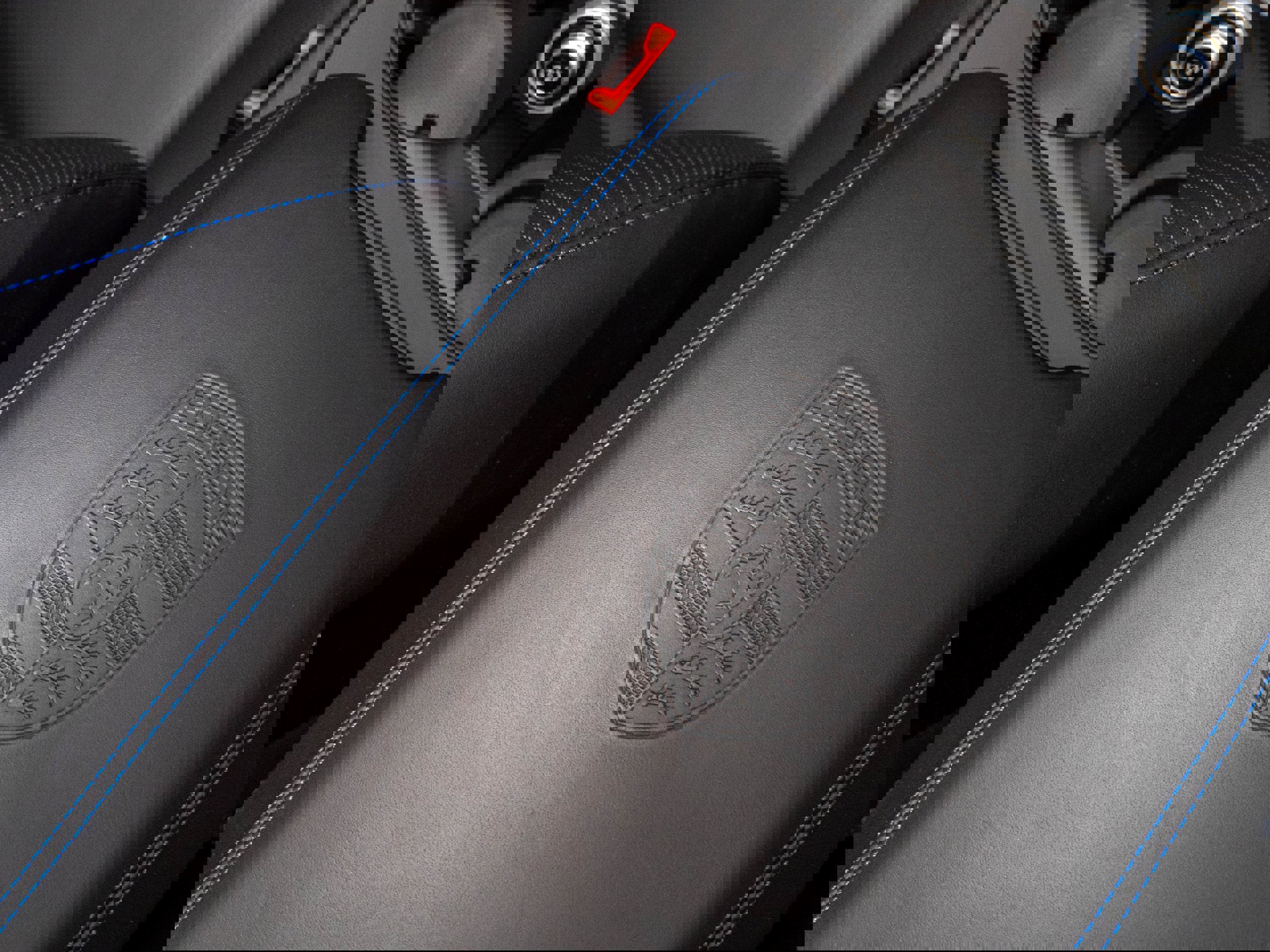 Certified 2025 Porsche Cayenne GTS image 30