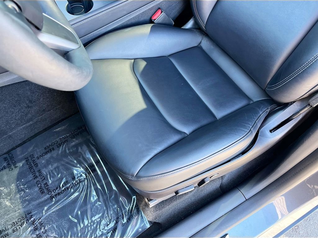 Used 2022 Tesla Model Y Performance image 18