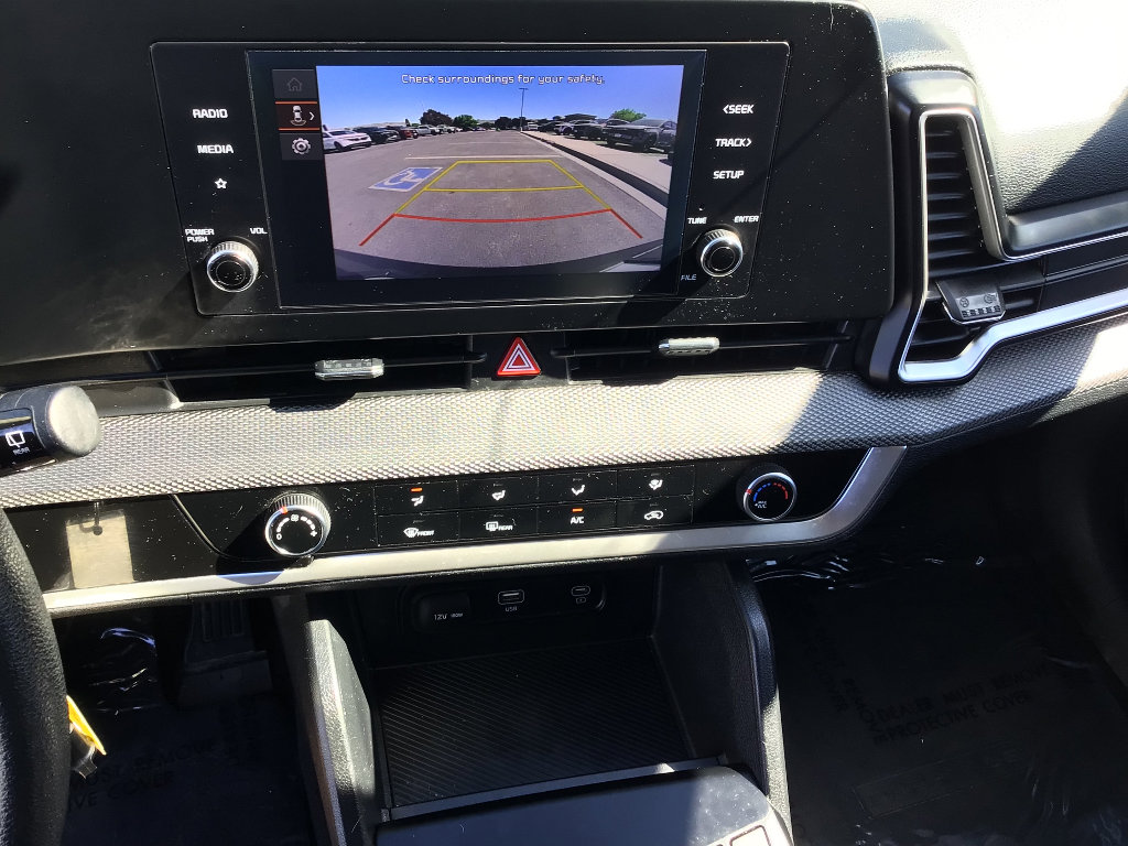 Used 2023 Kia Sportage LX FWD image 13