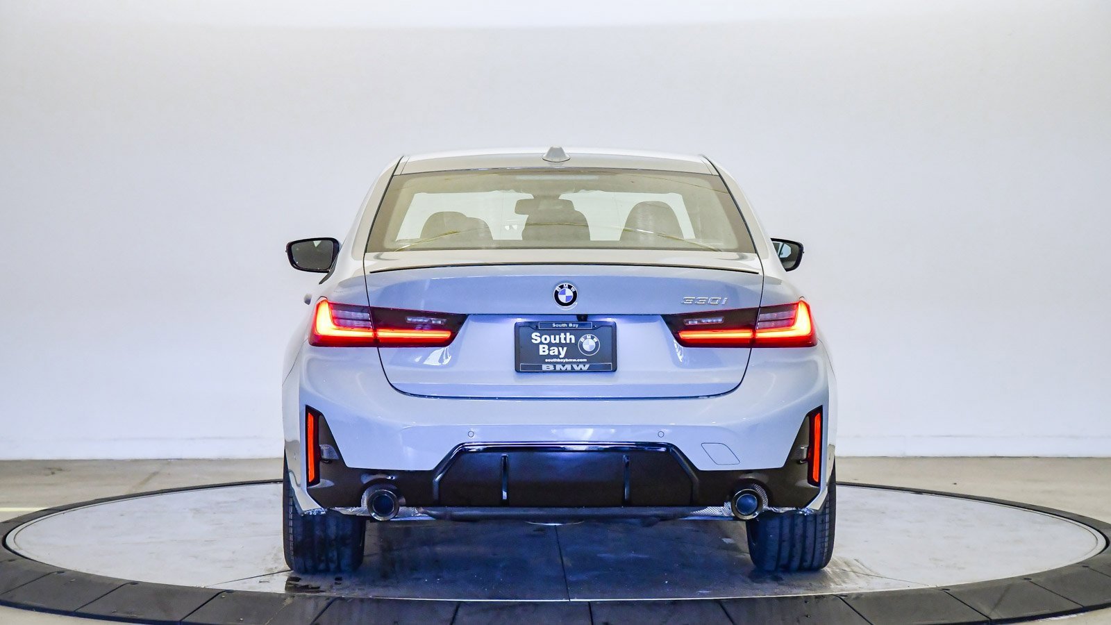 New 2026 BMW 330i Sedan w/ M Sport Package image 3