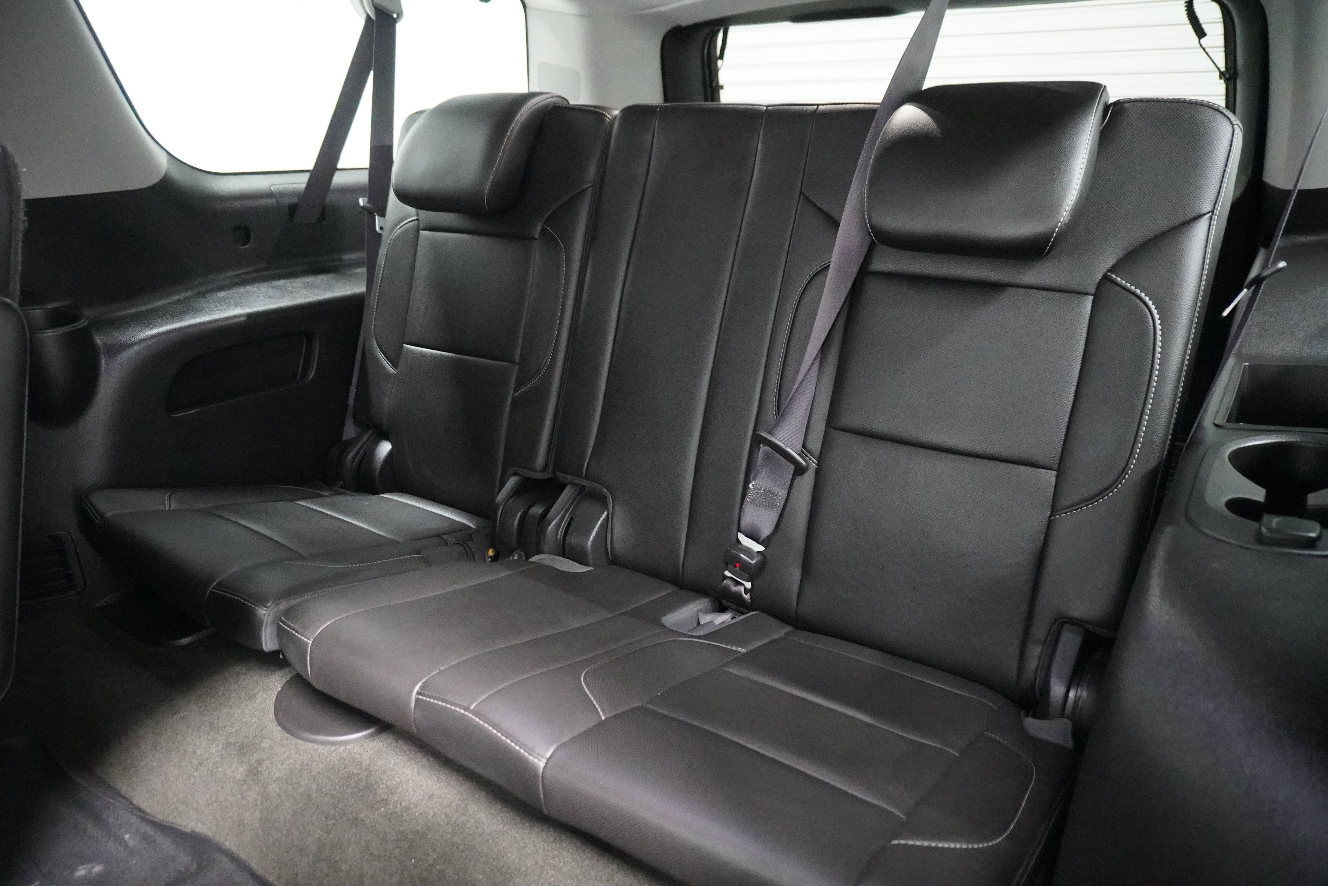 Used 2016 Chevrolet Suburban LTZ image 12