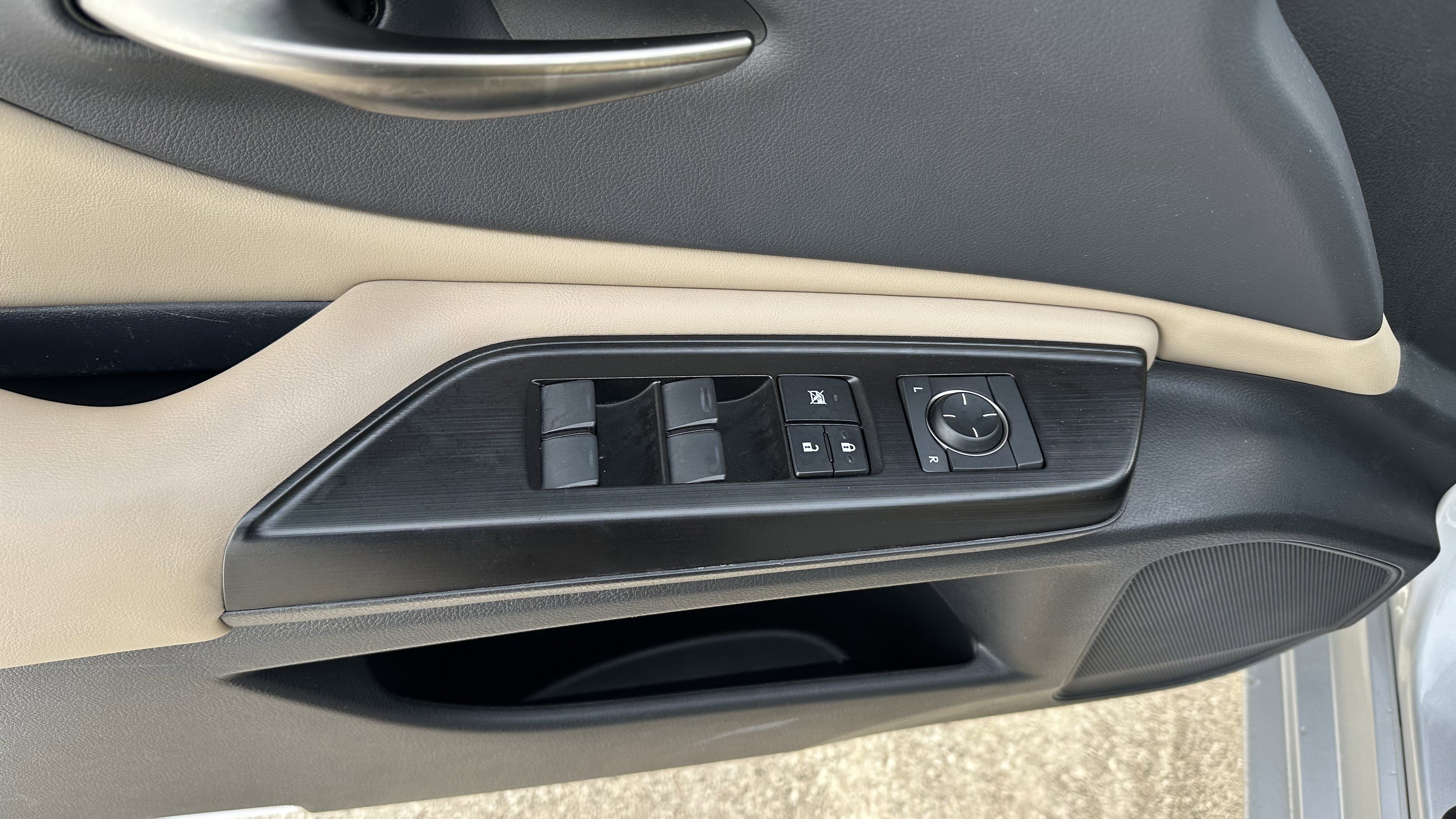 Used 2019 Lexus ES 350 image 17