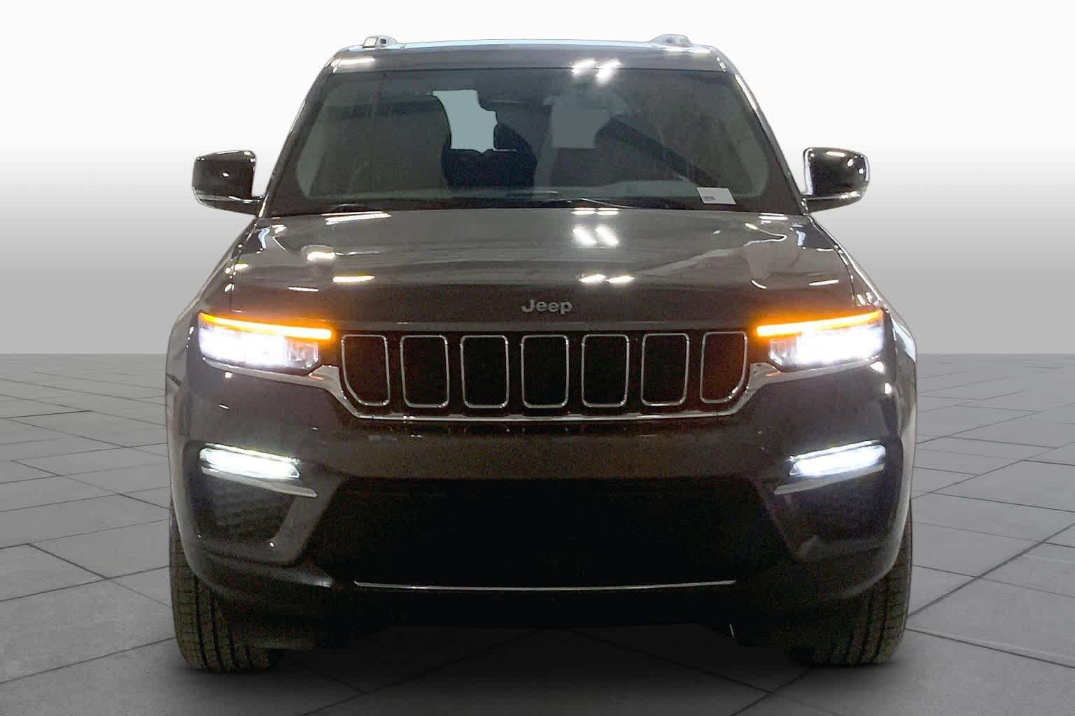 Used 2022 Jeep Grand Cherokee Limited 4xe AWD/4WD image 4
