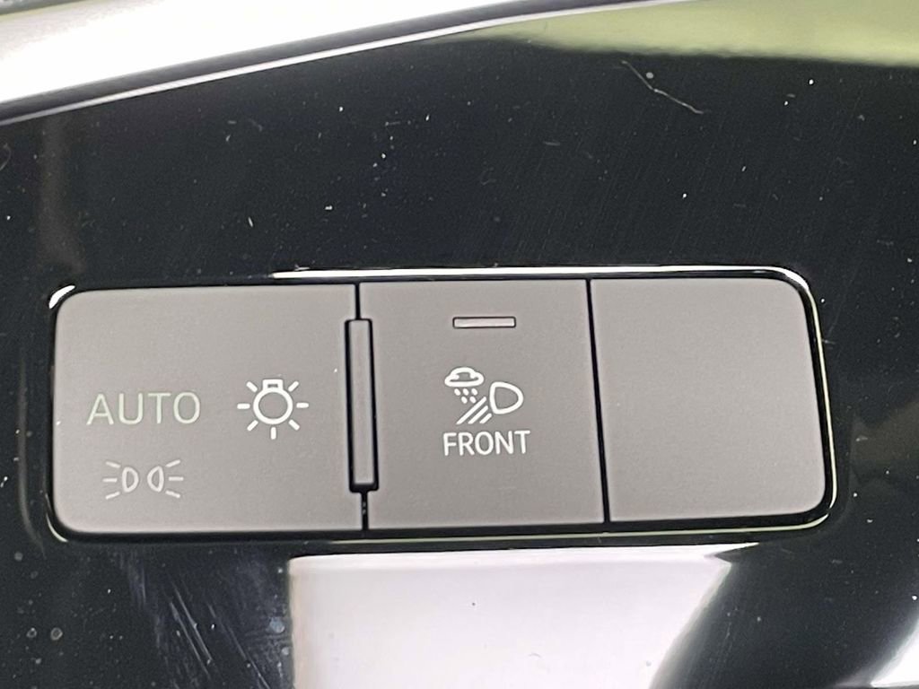 New 2025 Audi Q3 2.0T Premium image 36