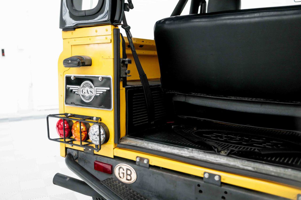 Used 1997 Land Rover Defender 90 AWD/4WD image 82