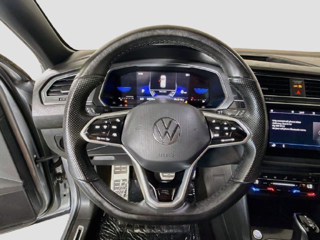 Used 2022 Volkswagen Tiguan SE R-Line FWD image 12