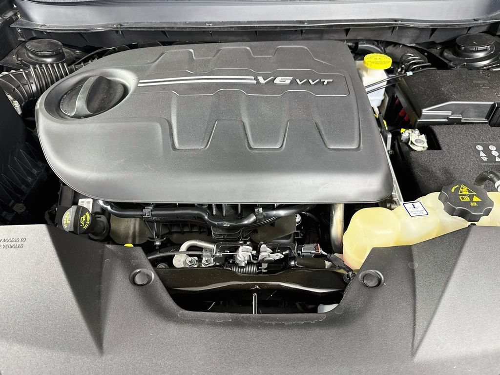 Used 2022 Jeep Cherokee Limited AWD/4WD image 34