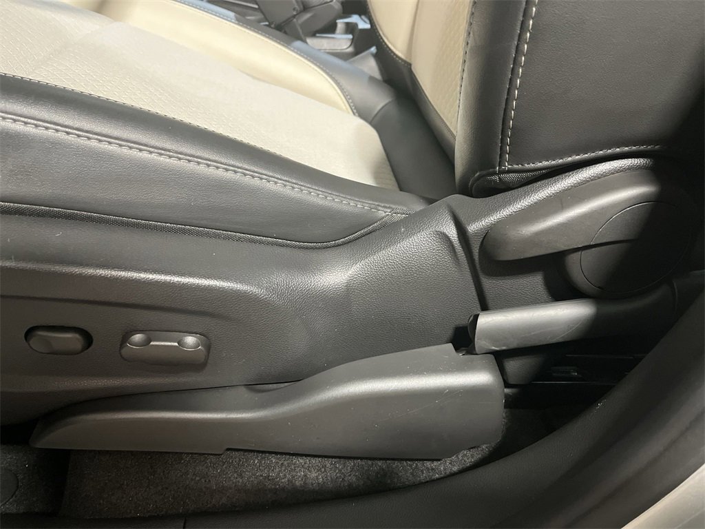 Used 2021 Buick Encore Preferred w/ Safety Package image 12
