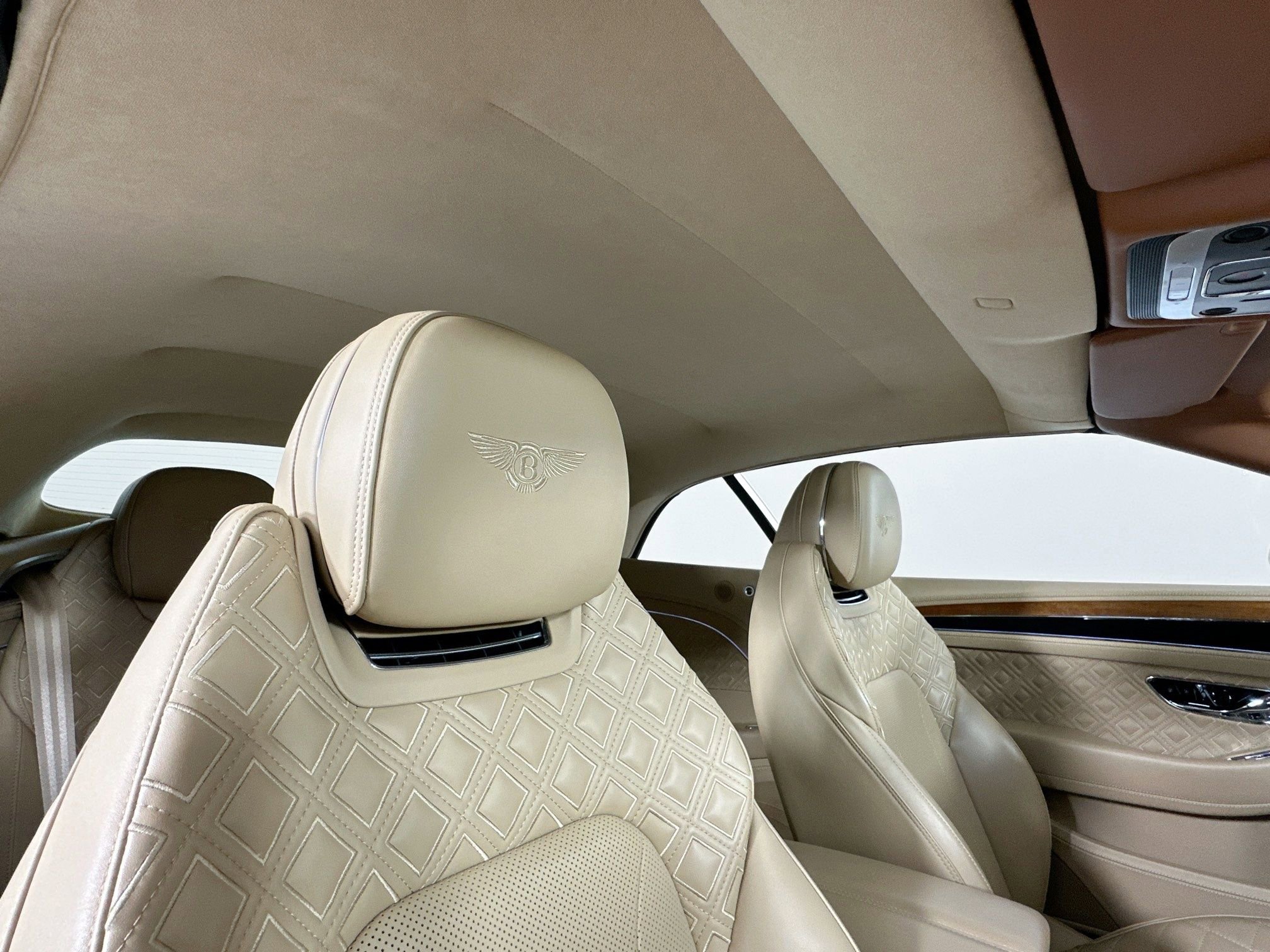 Certified 2020 Bentley Continental GT V8 AWD/4WD image 23