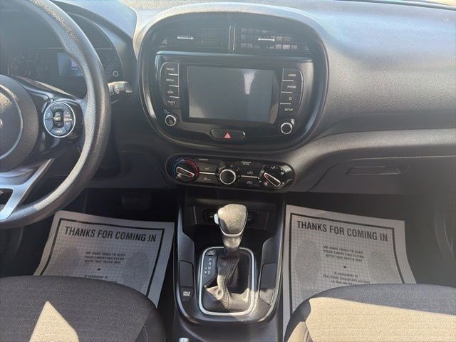 Used 2020 Kia Soul S FWD image 19