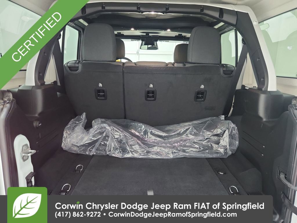 Certified 2026 Jeep Wrangler Unlimited Rubicon AWD/4WD image 29