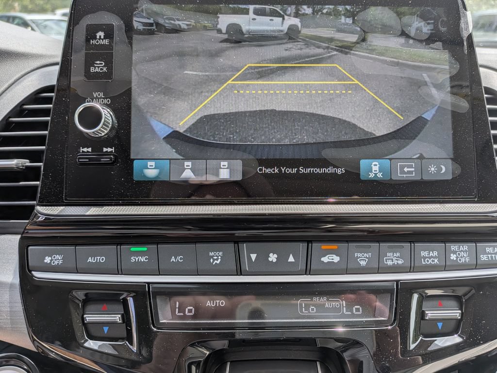 New 2026 Honda Odyssey Touring image 23
