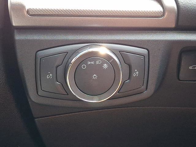 Certified 2020 Ford Fusion SE FWD image 24