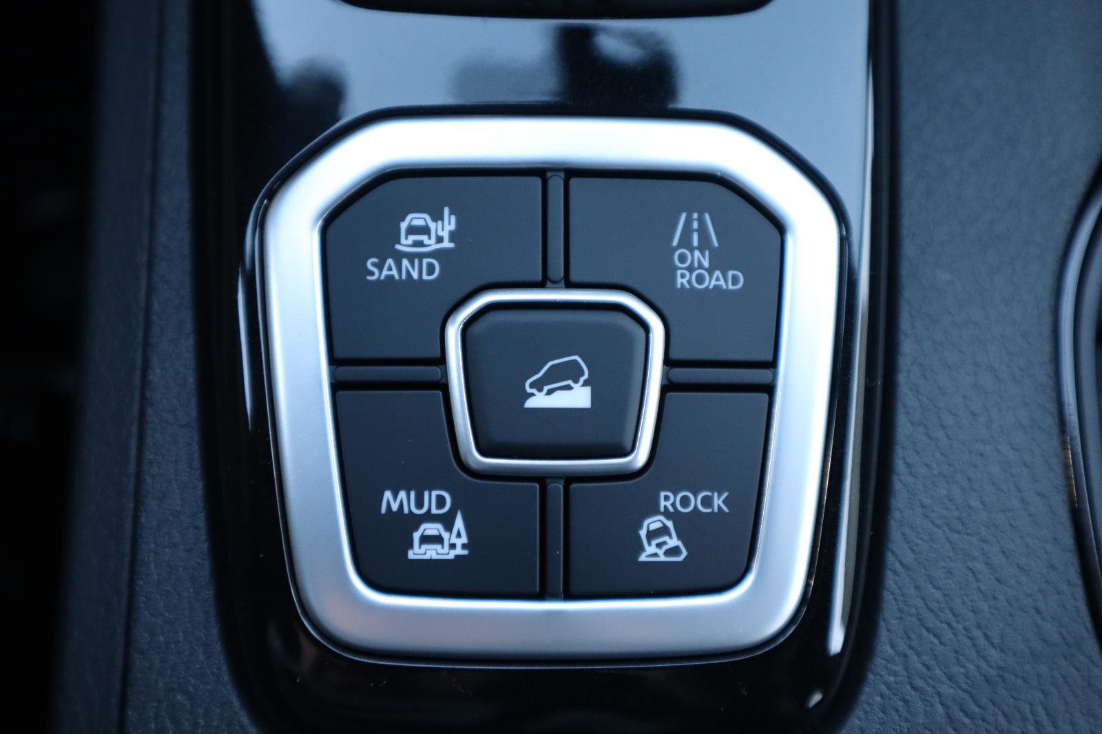 New 2026 Nissan Frontier SV w/ SV Convenience Package image 35