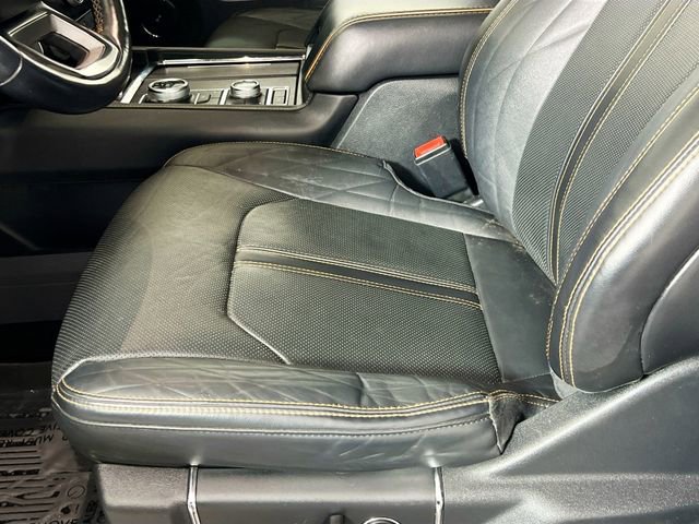 Used 2022 Ford Expedition Max Platinum AWD/4WD image 28