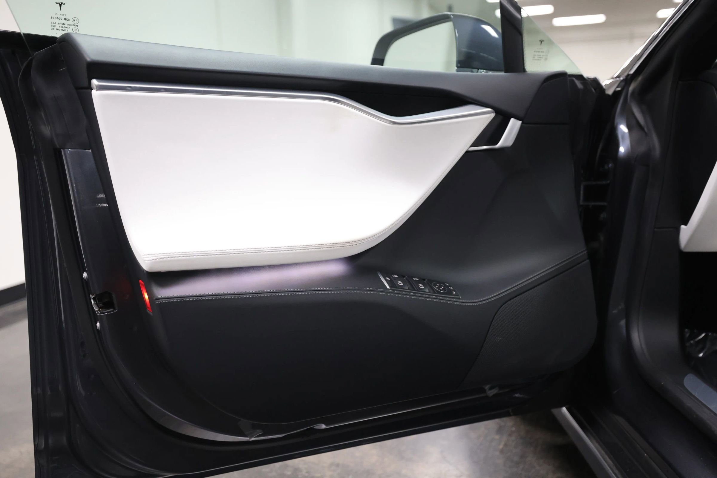 Used 2017 Tesla Model S 100D image 21