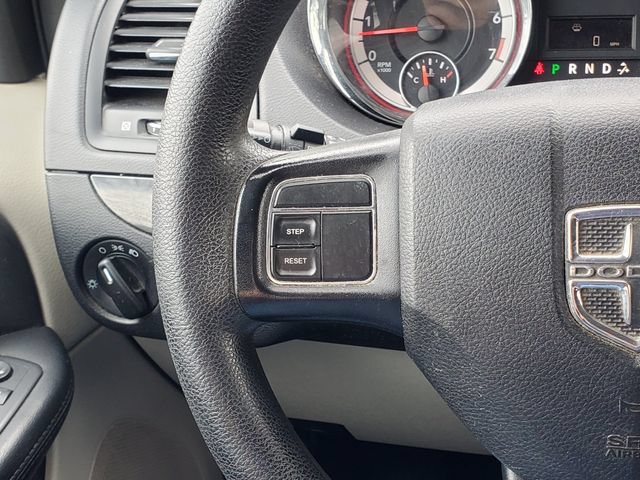 Used 2016 Dodge Grand Caravan SXT FWD image 11