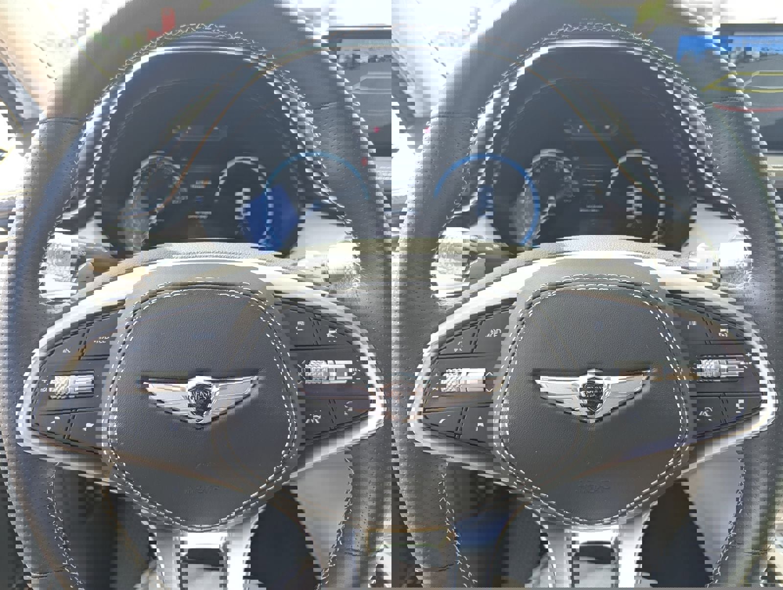 Used 2025 Genesis GV70 3.5T Sport w/ Sport Prestige Package image 30