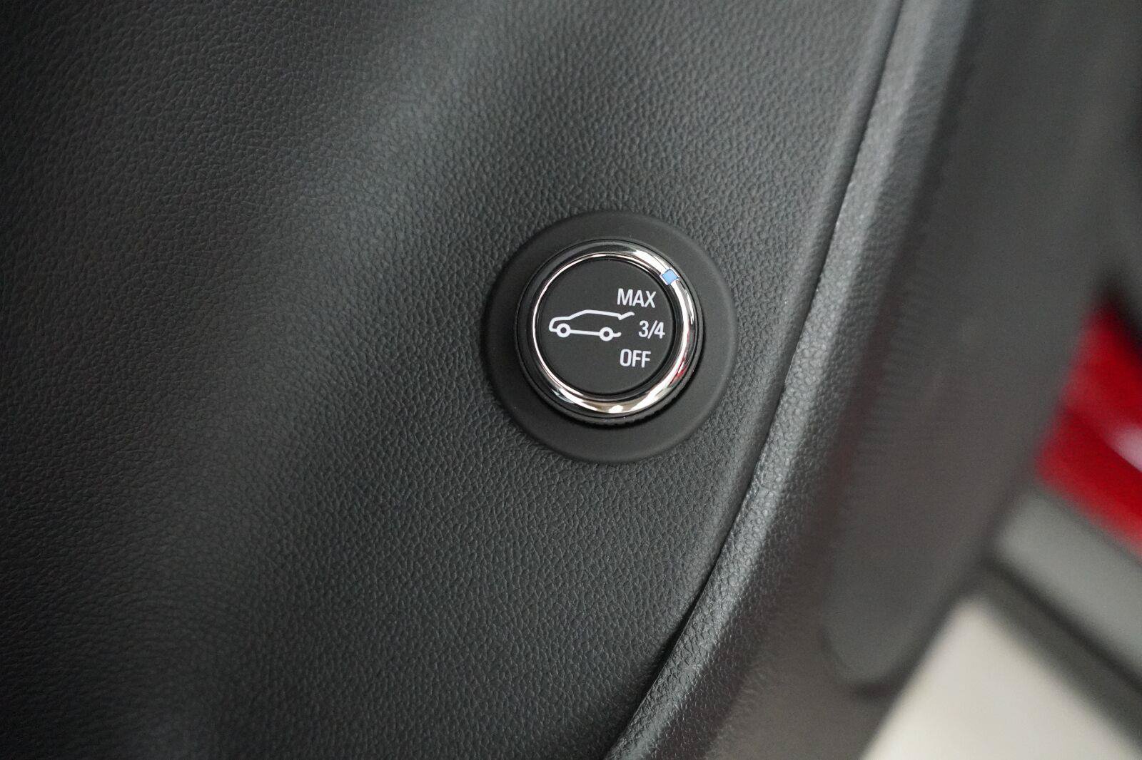 New 2026 Chevrolet Blazer LT w/ Convenience Package FWD image 22