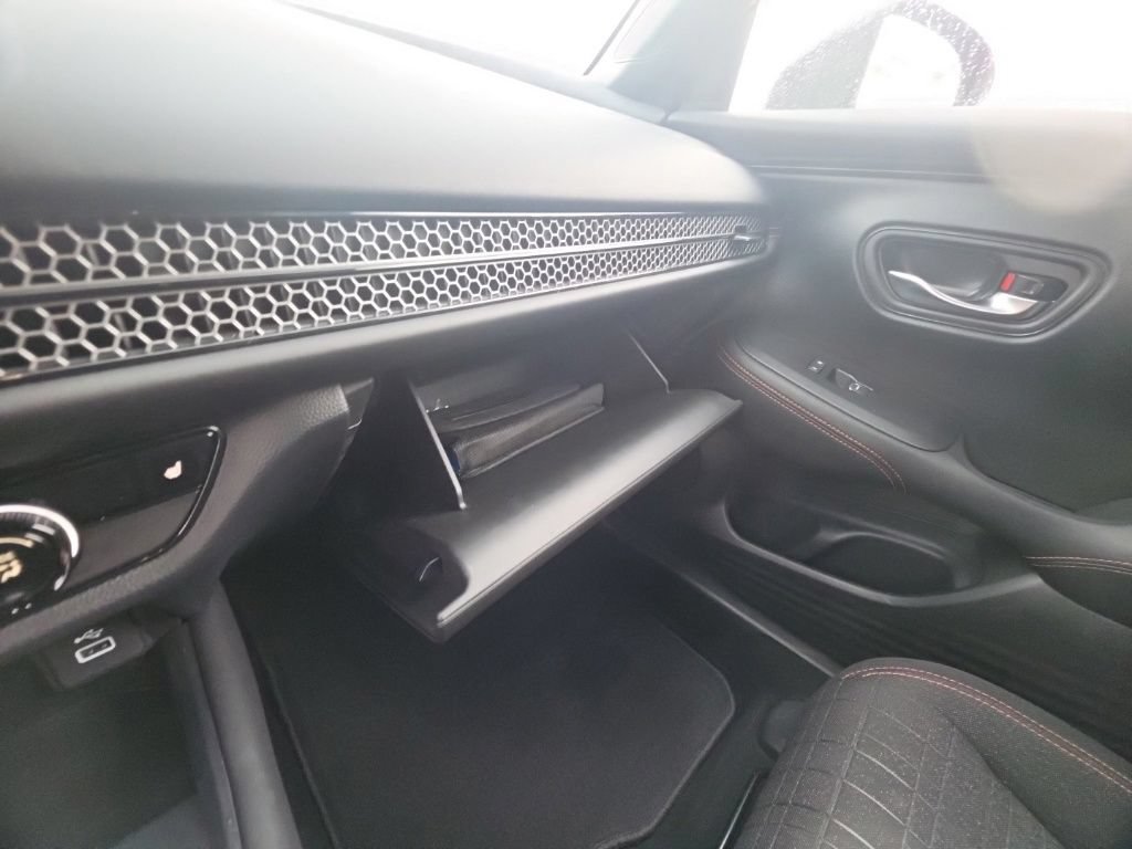 Used 2024 Honda HR-V Sport image 23