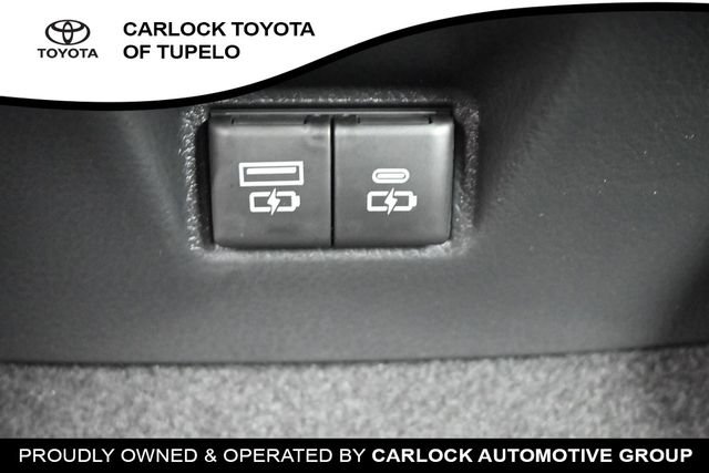 New 2026 Toyota Camry SE w/ Convenience Package FWD image 17