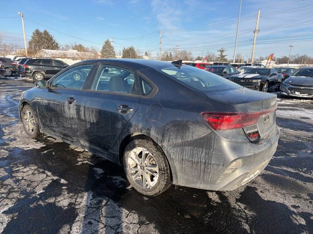 Used 2022 Kia Forte LXS image 5