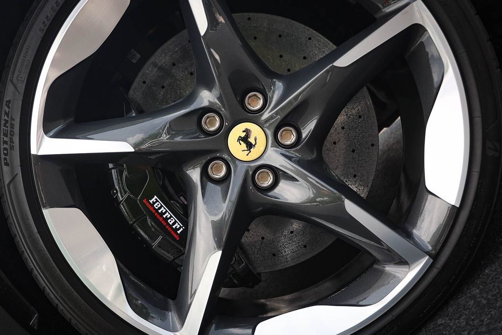 Used 2026 Ferrari Purosangue AWD/4WD image 13
