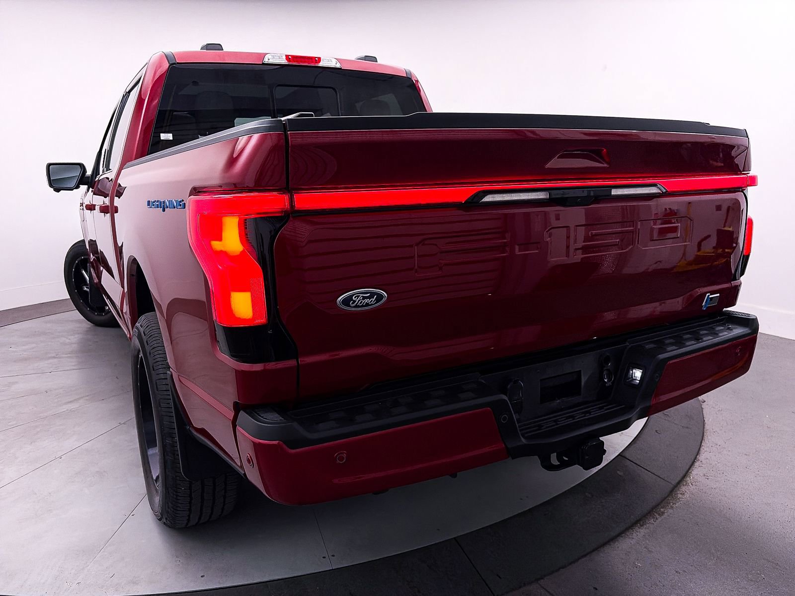 Used 2023 Ford F150 Lightning Platinum image 11