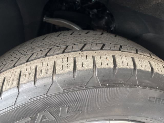 Certified 2025 GMC Yukon Denali image 36