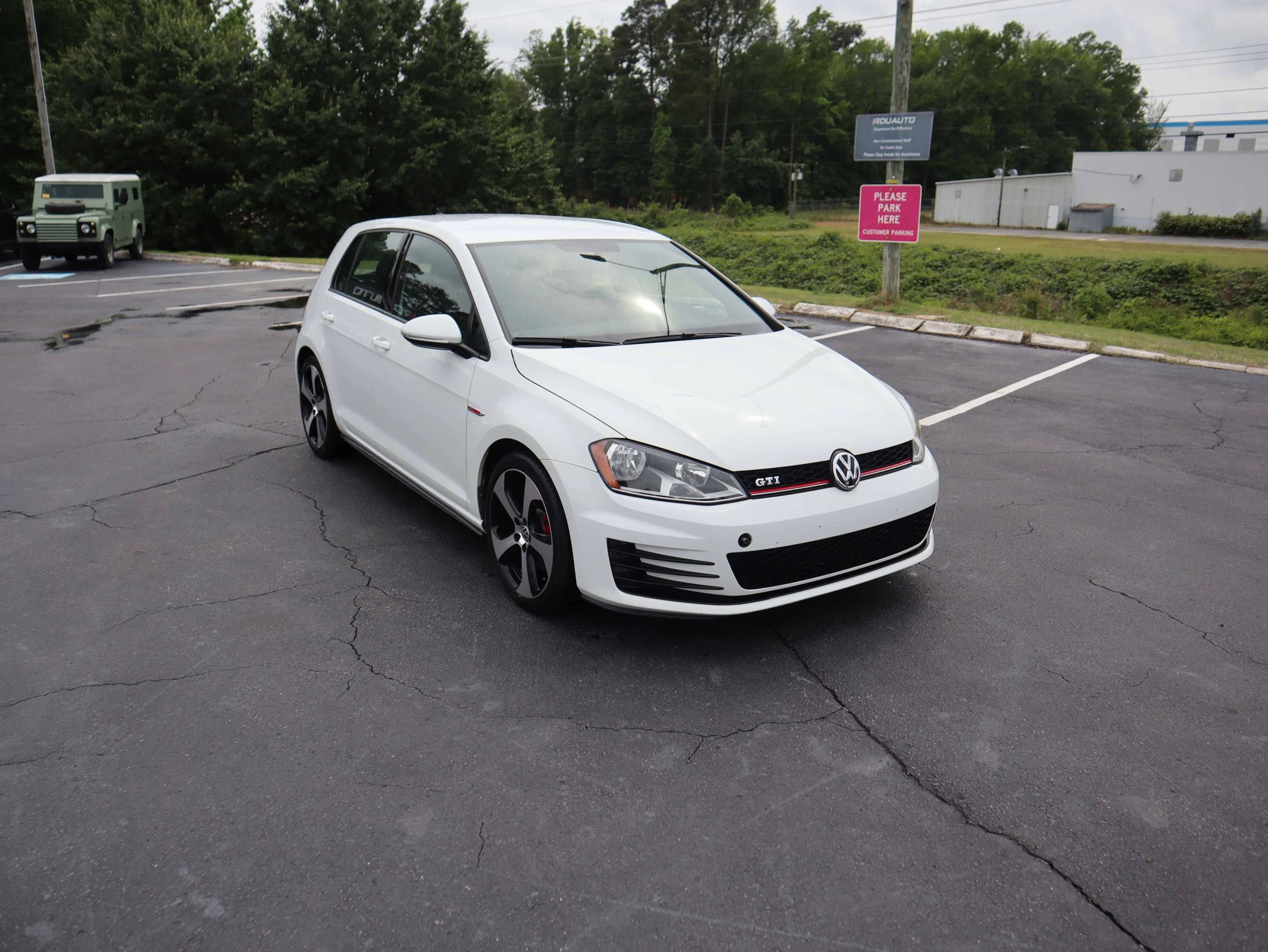 Used 2017 Volkswagen GTI S FWD image 12
