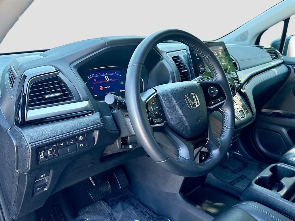 Used 2024 Honda Odyssey Touring image 9