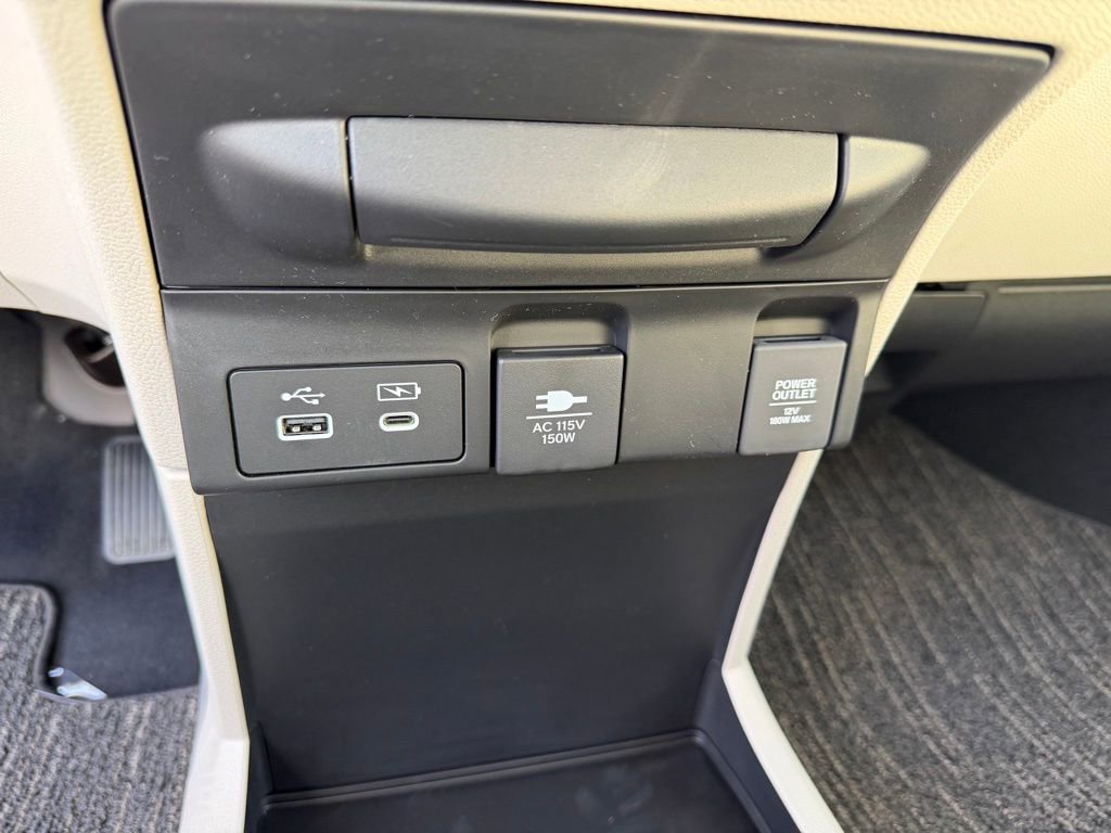 New 2026 Honda Odyssey Touring image 23